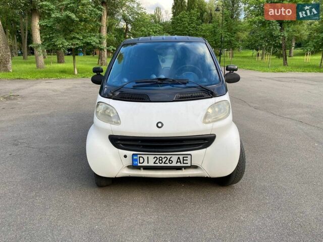 Білий Смарт Fortwo, об'ємом двигуна 0.6 л та пробігом 138 тис. км за 2999 $, фото 1 на Automoto.ua