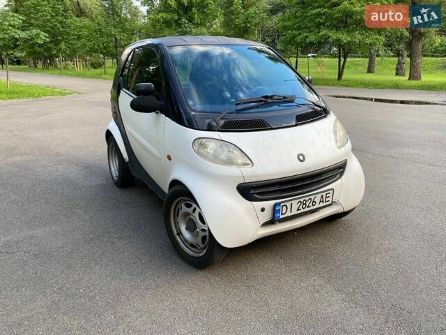 Білий Смарт Fortwo, об'ємом двигуна 0.6 л та пробігом 138 тис. км за 2999 $, фото 2 на Automoto.ua
