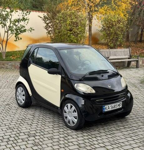 Смарт Fortwo 2001 у Києві на Automoto.ua Білий Смарт Fortwo, об'ємом двигуна 0.6 л та пробігом 235 тис. км за 3000 $, фото 2 на Automoto.ua