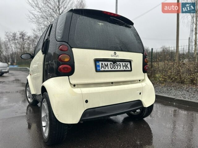 Білий Смарт Fortwo, об'ємом двигуна 0.6 л та пробігом 150 тис. км за 3000 $, фото 6 на Automoto.ua