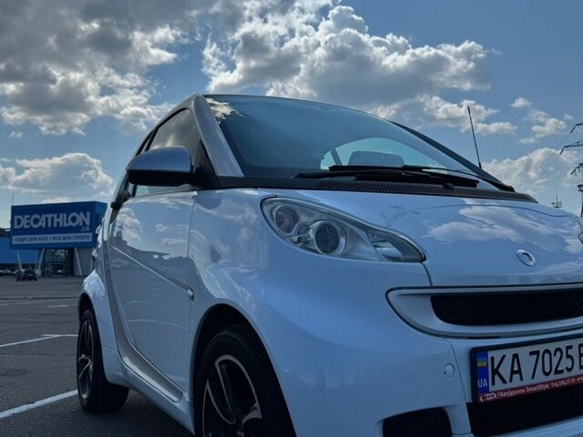 Білий Смарт Fortwo, об'ємом двигуна 1 л та пробігом 171 тис. км за 3900 $, фото 1 на Automoto.ua