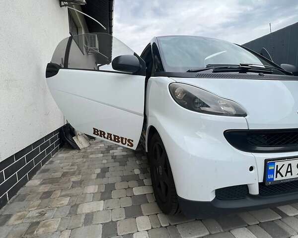 Белый Смарт Форту, объемом двигателя 1 л и пробегом 133 тыс. км за 5300 $, фото 5 на Automoto.ua