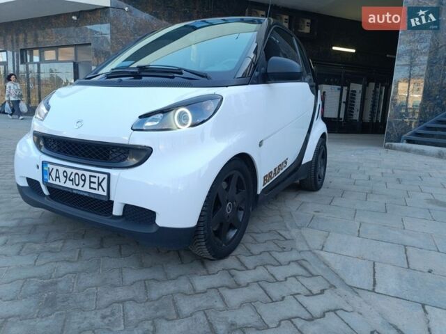Белый Смарт Форту, объемом двигателя 1 л и пробегом 138 тыс. км за 5300 $, фото 10 на Automoto.ua