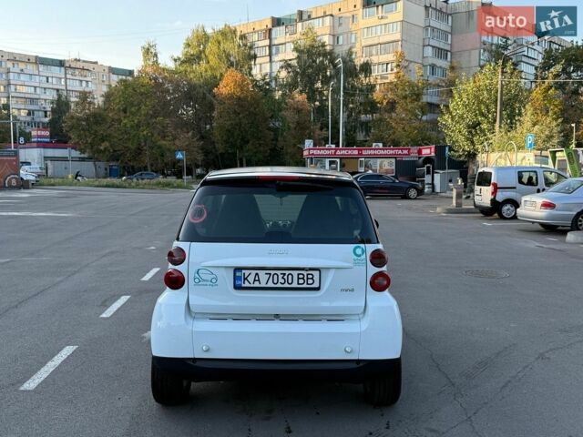 Білий Смарт Fortwo, об'ємом двигуна 1 л та пробігом 160 тис. км за 4900 $, фото 4 на Automoto.ua