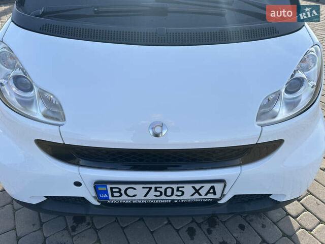 Білий Смарт Fortwo, об'ємом двигуна 1 л та пробігом 185 тис. км за 5900 $, фото 13 на Automoto.ua