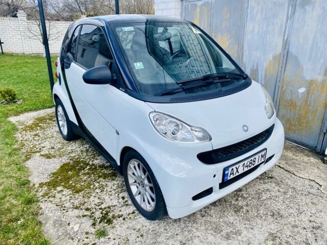 Білий Смарт Fortwo, об'ємом двигуна 0.09 л та пробігом 155 тис. км за 5700 $, фото 2 на Automoto.ua