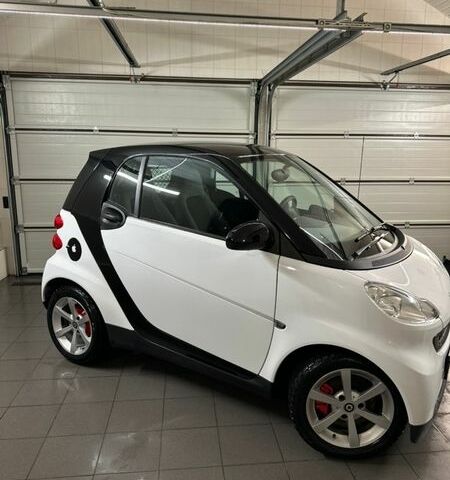 Білий Смарт Fortwo, об'ємом двигуна 1 л та пробігом 185 тис. км за 5500 $, фото 7 на Automoto.ua