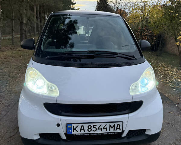 Білий Смарт Fortwo, об'ємом двигуна 1 л та пробігом 133 тис. км за 5200 $, фото 16 на Automoto.ua