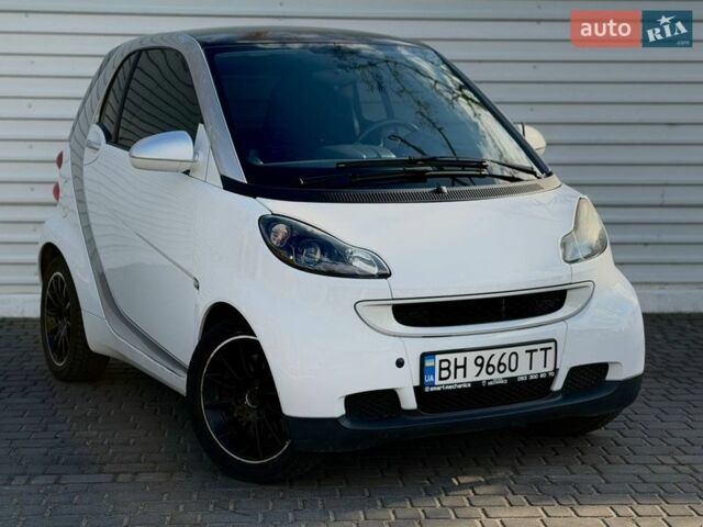 Белый Смарт Форту, объемом двигателя 1 л и пробегом 209 тыс. км за 5000 $, фото 4 на Automoto.ua