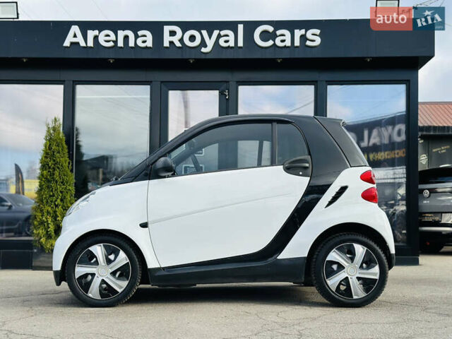 Белый Смарт Форту, объемом двигателя 1 л и пробегом 229 тыс. км за 6200 $, фото 4 на Automoto.ua