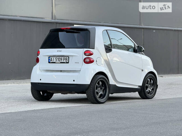 Білий Смарт Fortwo, об'ємом двигуна 1 л та пробігом 101 тис. км за 5999 $, фото 6 на Automoto.ua