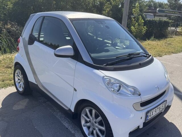 Білий Смарт Fortwo, об'ємом двигуна 1 л та пробігом 114 тис. км за 5494 $, фото 2 на Automoto.ua