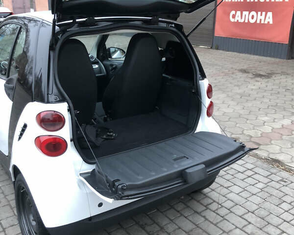 Белый Смарт Форту, объемом двигателя 1 л и пробегом 172 тыс. км за 5100 $, фото 2 на Automoto.ua