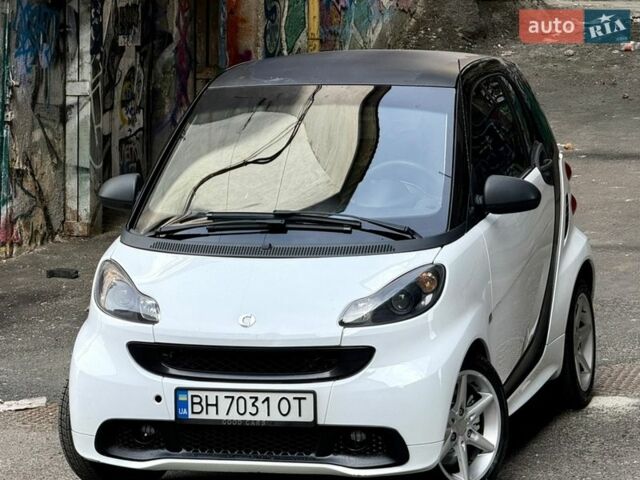 Білий Смарт Fortwo, об'ємом двигуна 1 л та пробігом 110 тис. км за 4999 $, фото 7 на Automoto.ua