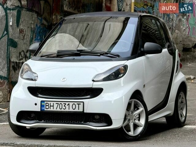 Білий Смарт Fortwo, об'ємом двигуна 1 л та пробігом 110 тис. км за 4999 $, фото 10 на Automoto.ua