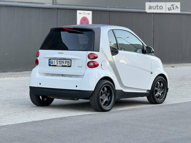 Білий Смарт Fortwo, об'ємом двигуна 1 л та пробігом 101 тис. км за 5999 $, фото 7 на Automoto.ua