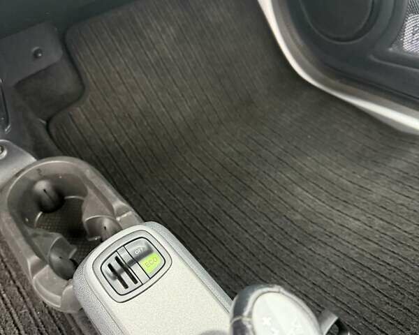 Белый Смарт Форту, объемом двигателя 1 л и пробегом 146 тыс. км за 5200 $, фото 8 на Automoto.ua