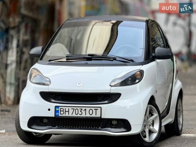 Білий Смарт Fortwo, об'ємом двигуна 1 л та пробігом 110 тис. км за 4999 $, фото 6 на Automoto.ua