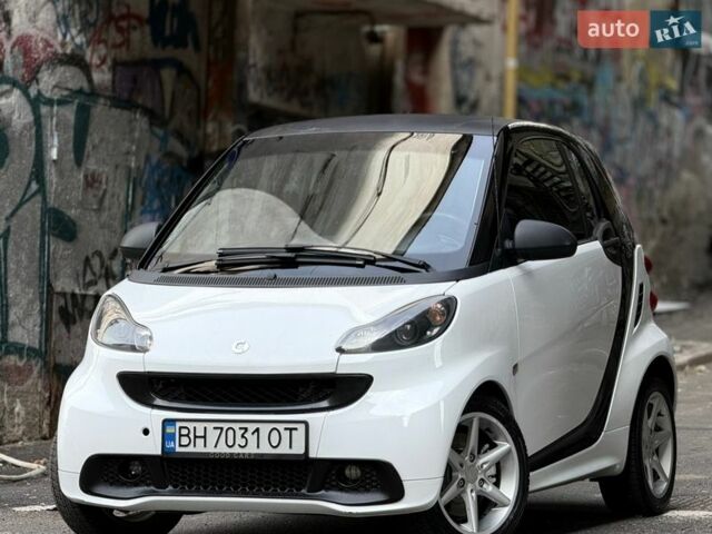 Білий Смарт Fortwo, об'ємом двигуна 1 л та пробігом 110 тис. км за 4999 $, фото 5 на Automoto.ua
