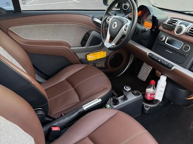 Білий Смарт Fortwo, об'ємом двигуна 1 л та пробігом 77 тис. км за 9000 $, фото 13 на Automoto.ua