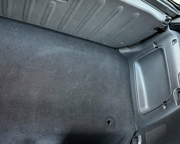 Білий Смарт Fortwo, об'ємом двигуна 1 л та пробігом 168 тис. км за 5100 $, фото 9 на Automoto.ua