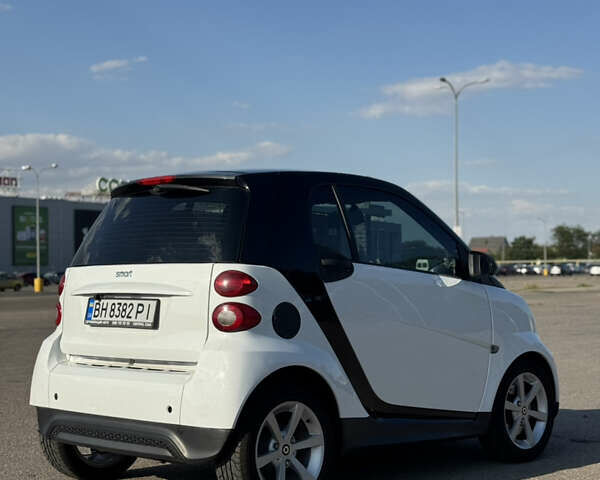 Білий Смарт Fortwo, об'ємом двигуна 1 л та пробігом 97 тис. км за 6100 $, фото 5 на Automoto.ua