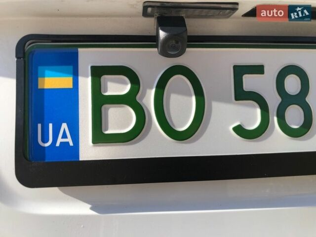 Білий Смарт Fortwo, об'ємом двигуна 0 л та пробігом 98 тис. км за 4500 $, фото 25 на Automoto.ua