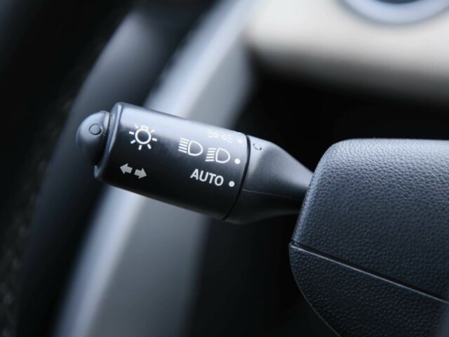 Білий Смарт Fortwo, об'ємом двигуна 0 л та пробігом 64 тис. км за 5300 $, фото 18 на Automoto.ua