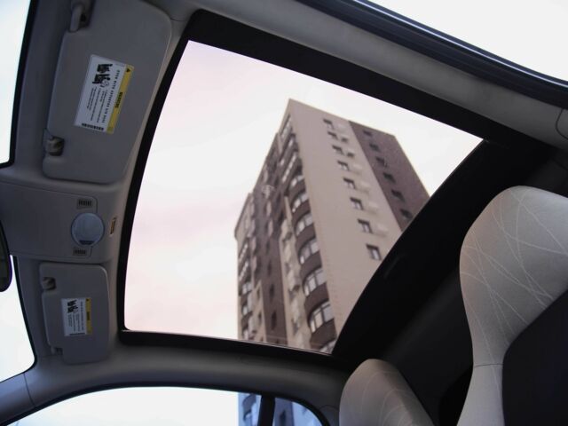 Білий Смарт Fortwo, об'ємом двигуна 0 л та пробігом 64 тис. км за 5300 $, фото 19 на Automoto.ua