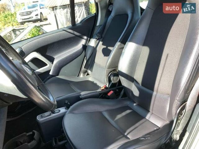 Білий Смарт Fortwo, об'ємом двигуна 0 л та пробігом 98 тис. км за 5200 $, фото 20 на Automoto.ua