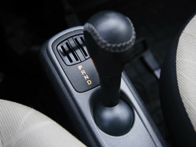 Білий Смарт Fortwo, об'ємом двигуна 0 л та пробігом 64 тис. км за 5300 $, фото 17 на Automoto.ua