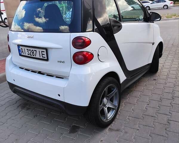 Белый Смарт Форту, объемом двигателя 1 л и пробегом 117 тыс. км за 7900 $, фото 1 на Automoto.ua