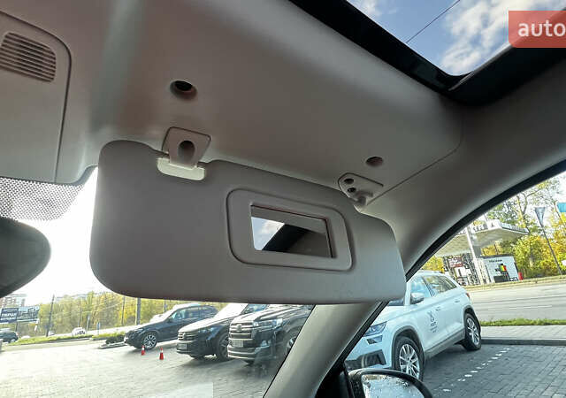 Білий Смарт Fortwo, об'ємом двигуна 0 л та пробігом 56 тис. км за 5850 $, фото 26 на Automoto.ua