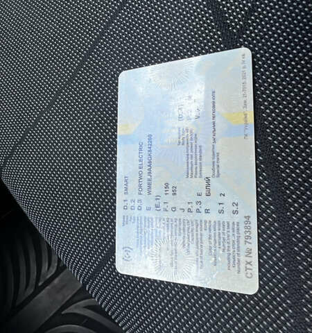 Білий Смарт Fortwo, об'ємом двигуна 0 л та пробігом 56 тис. км за 5850 $, фото 31 на Automoto.ua