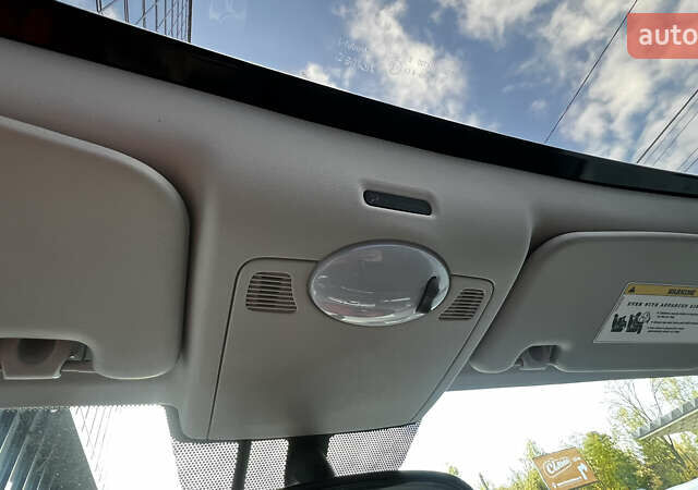 Білий Смарт Fortwo, об'ємом двигуна 0 л та пробігом 56 тис. км за 5850 $, фото 25 на Automoto.ua