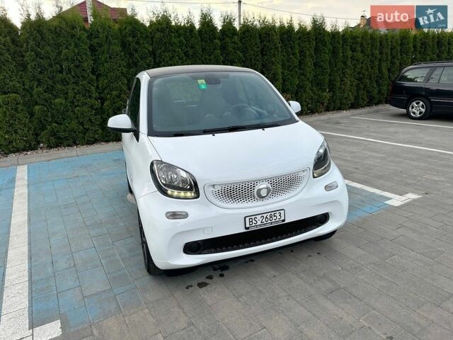 Білий Смарт Fortwo, об'ємом двигуна 1 л та пробігом 133 тис. км за 8250 $, фото 14 на Automoto.ua