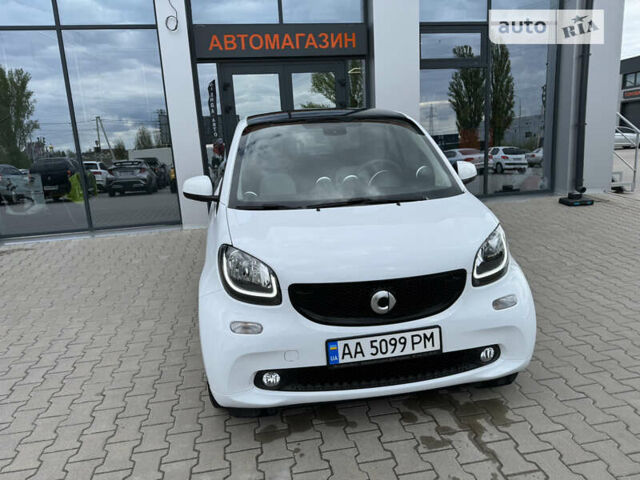 Білий Смарт Fortwo, об'ємом двигуна 0.9 л та пробігом 11 тис. км за 11599 $, фото 47 на Automoto.ua