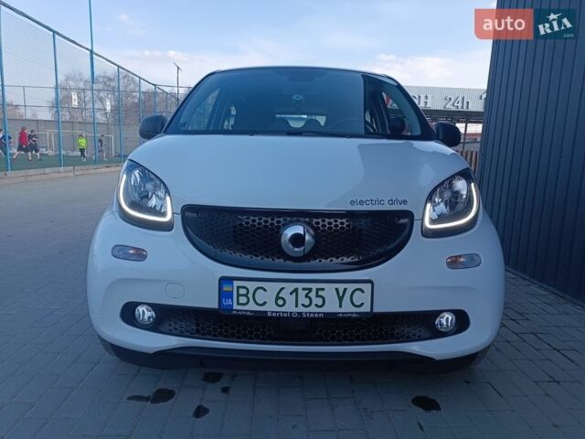 Белый Смарт Форту, объемом двигателя 0 л и пробегом 105 тыс. км за 8200 $, фото 2 на Automoto.ua
