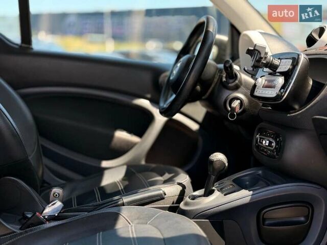 Белый Смарт Форту, объемом двигателя 0 л и пробегом 78 тыс. км за 7450 $, фото 9 на Automoto.ua