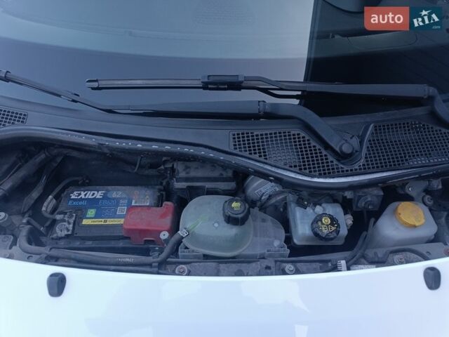 Белый Смарт Форту, объемом двигателя 0 л и пробегом 105 тыс. км за 8200 $, фото 16 на Automoto.ua