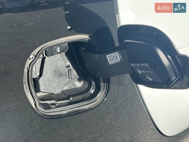 Белый Смарт Форту, объемом двигателя 0 л и пробегом 42 тыс. км за 7499 $, фото 10 на Automoto.ua