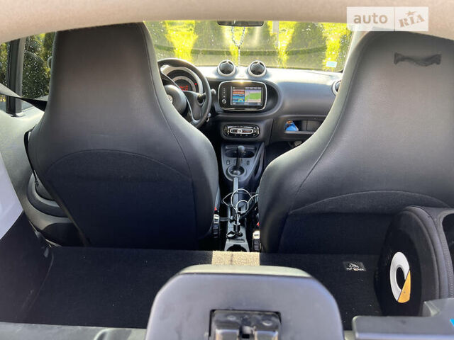 Білий Смарт Fortwo, об'ємом двигуна 0 л та пробігом 22 тис. км за 9499 $, фото 21 на Automoto.ua