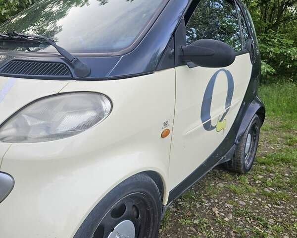 Бежевий Смарт Fortwo, об'ємом двигуна 0.6 л та пробігом 160 тис. км за 2200 $, фото 1 на Automoto.ua