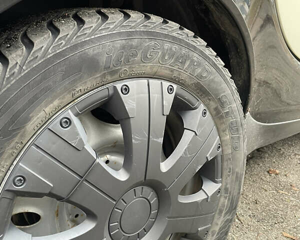 Бежевый Смарт Форту, объемом двигателя 0.6 л и пробегом 150 тыс. км за 2200 $, фото 5 на Automoto.ua