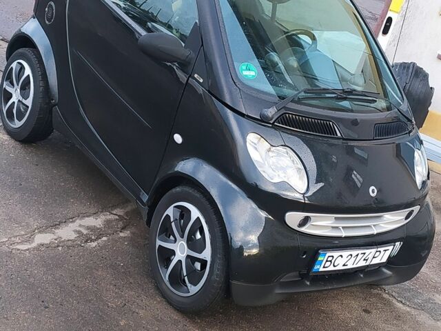 Чорний Смарт Fortwo, об'ємом двигуна 0.7 л та пробігом 150 тис. км за 3475 $, фото 6 на Automoto.ua