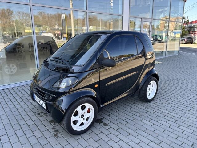 Чорний Смарт Fortwo, об'ємом двигуна 0.6 л та пробігом 193 тис. км за 2998 $, фото 2 на Automoto.ua
