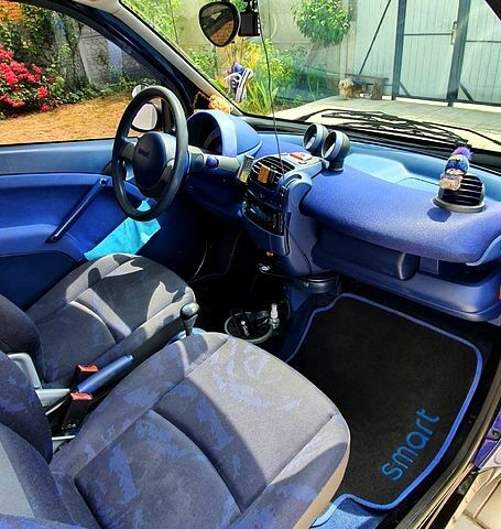 Чорний Смарт Fortwo, об'ємом двигуна 0.6 л та пробігом 119 тис. км за 3100 $, фото 3 на Automoto.ua