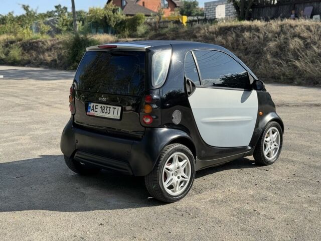 Чорний Смарт Fortwo, об'ємом двигуна 0.6 л та пробігом 111 тис. км за 2600 $, фото 5 на Automoto.ua