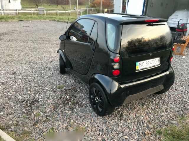 Чорний Смарт Fortwo, об'ємом двигуна 0.6 л та пробігом 130 тис. км за 3200 $, фото 1 на Automoto.ua