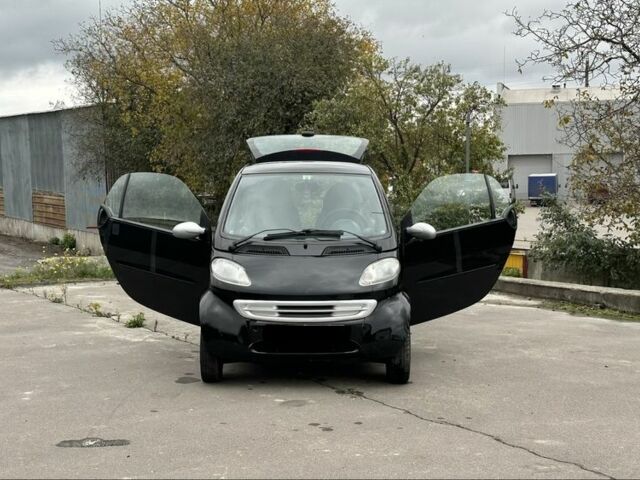 Чорний Смарт Fortwo, об'ємом двигуна 0.6 л та пробігом 252 тис. км за 2500 $, фото 3 на Automoto.ua